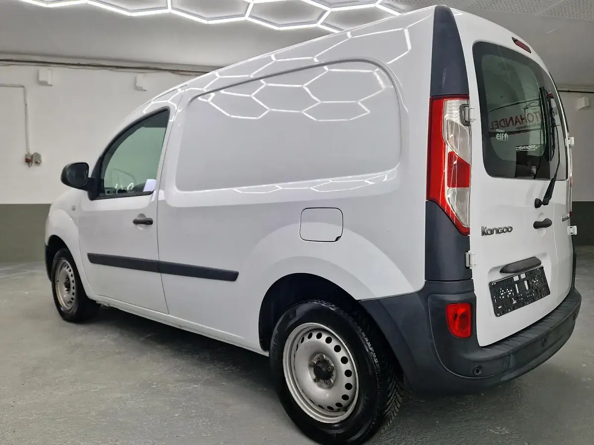 Gebraucht Renault Kangoo 110 PS (80 kW) 2018 Weiß Van / Kleinbus