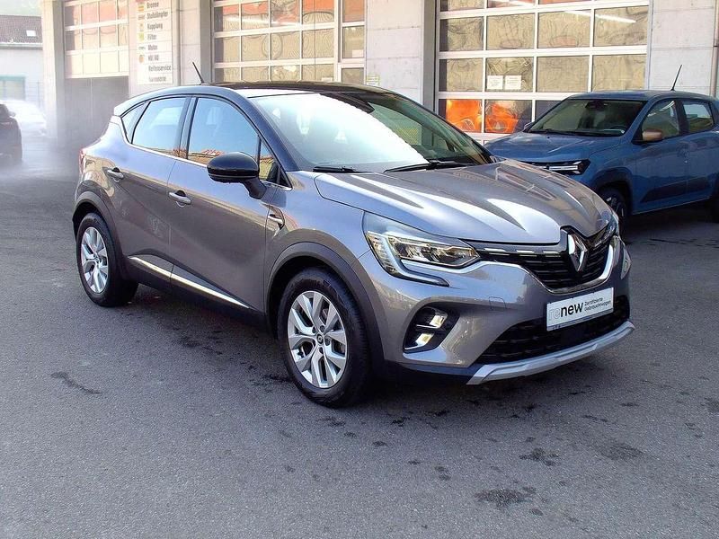 Gebraucht Renault Captur Intens 140 PS (102 kW) 2022 Stahlgrau/schwarz SUV