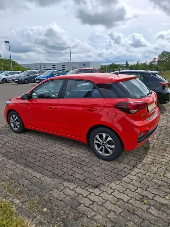 Gebraucht Hyundai i20 Active 101 PS (74 kW) 2019 Rot Kleinwagen