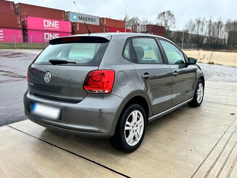 Gebraucht VW Polo Trendline 60 PS (44 kW) 2009 Grau Kleinwagen