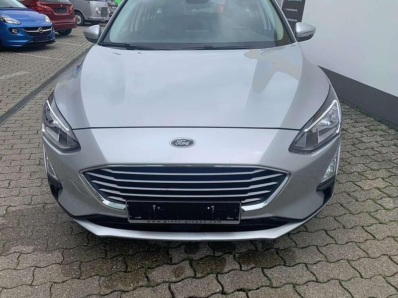 Gebraucht Ford Focus Cool & Connect 125 PS (91 kW) 2021 Silber Kombi