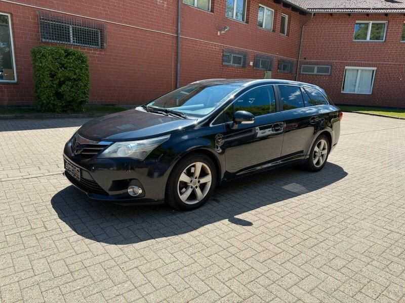 Schwarz Gebraucht 2012 Toyota Avensis Executive Kombi | 2.650 € - Bild 1/4