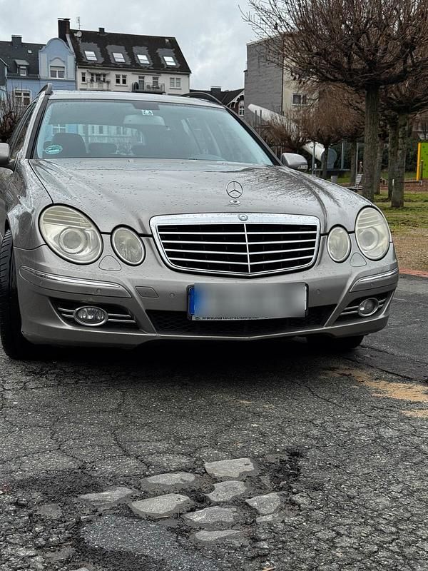 Gebraucht 2006 Mercedes E320 Kombi | 2.999 € (Fairer Preis) - Bild 1/4