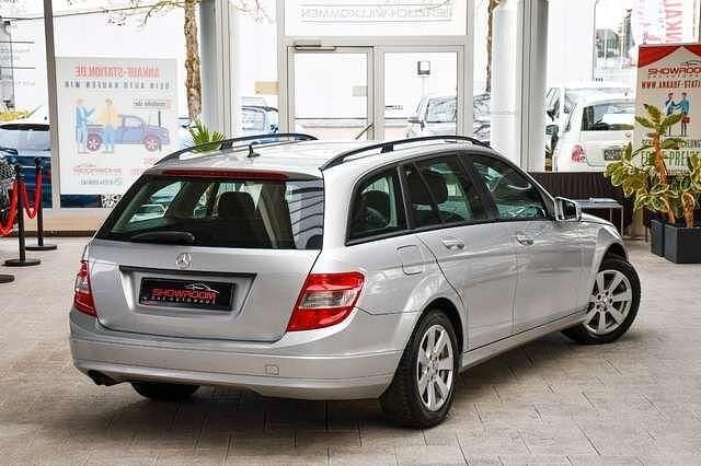 Gebraucht Mercedes C200 136 PS (100 kW) 2009 Silber Limousine