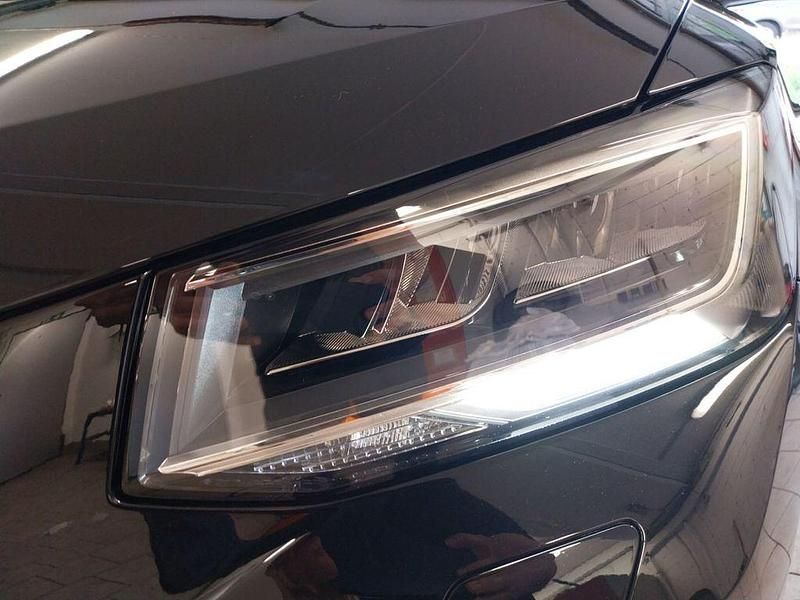 Nowe Audi Q2 Advanced 150 KM (110 kW) 2025 Czarny SUV