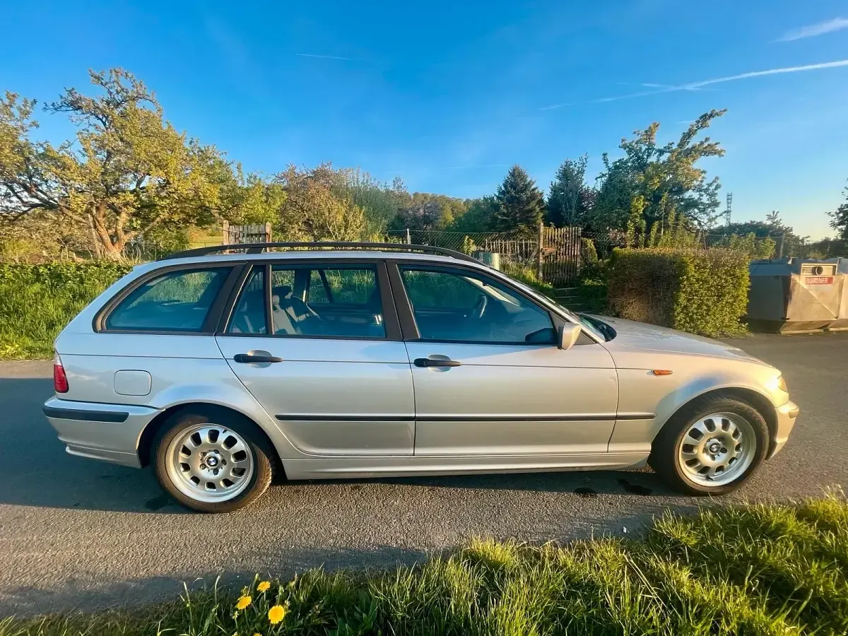Używany BMW 320 150 KM (110 kW) 2002 Srebrny Kombi