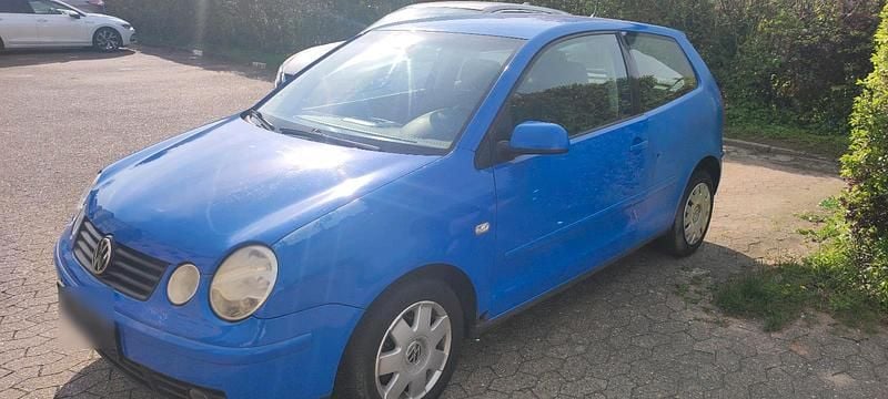 Second-hand VW Polo 110 CP (80 kW) 2004 Albastru Hatchback