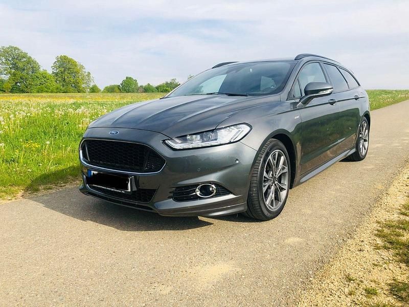 Gebraucht Ford Mondeo ST 209 PS (153 kW) 2018 Grau Kombi