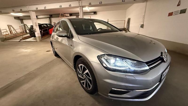 Gebraucht VW Golf VII Join 150 PS (110 kW) 2019 Grau Limousine
