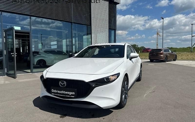 Arctic white Gebraucht 2024 Mazda 3 Exclusive-Line Limousine | 23.990 € (Superpreis) - Bild 1/4