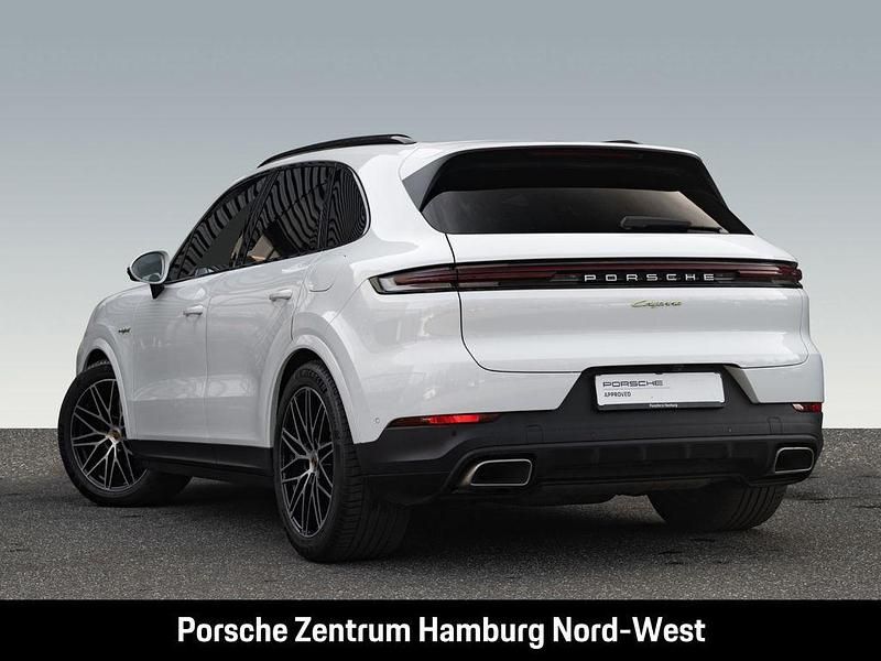 Second-hand Porsche Cayenne 470 CP (345 kW) 2024 Alb SUV