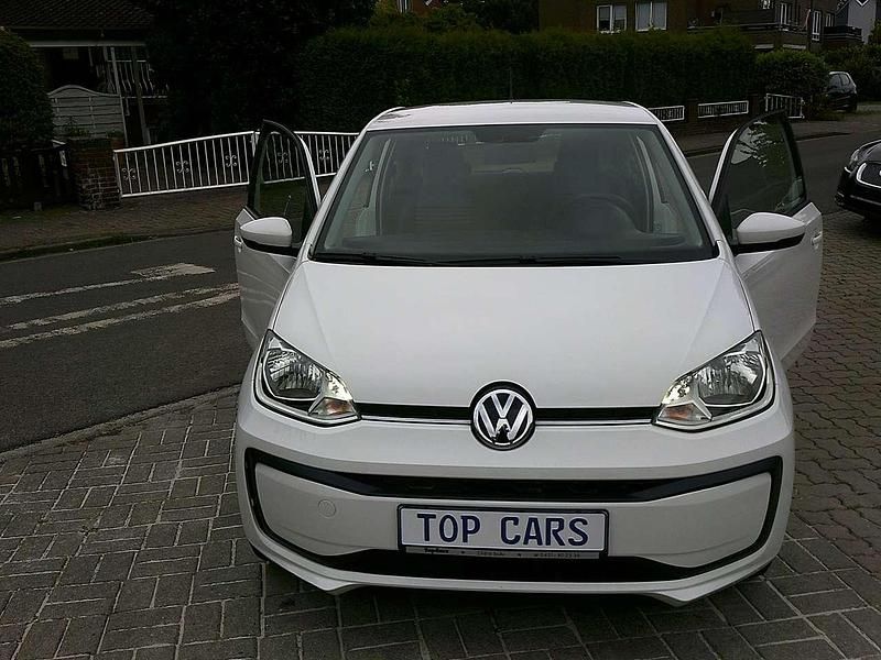 Weiß Gebraucht 2019 VW up! move up! Kleinwagen | 5.980 € (Etwas zu teuer) - Bild 1/4