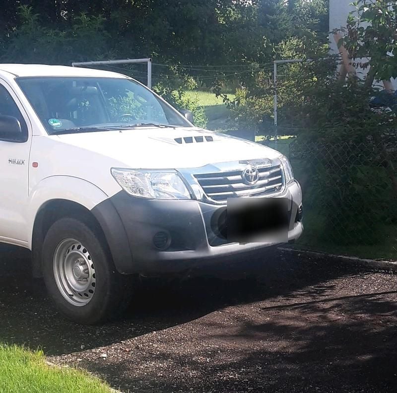 Gebraucht Toyota HiLux 144 PS (105 kW) 2015 Weiß Pickup