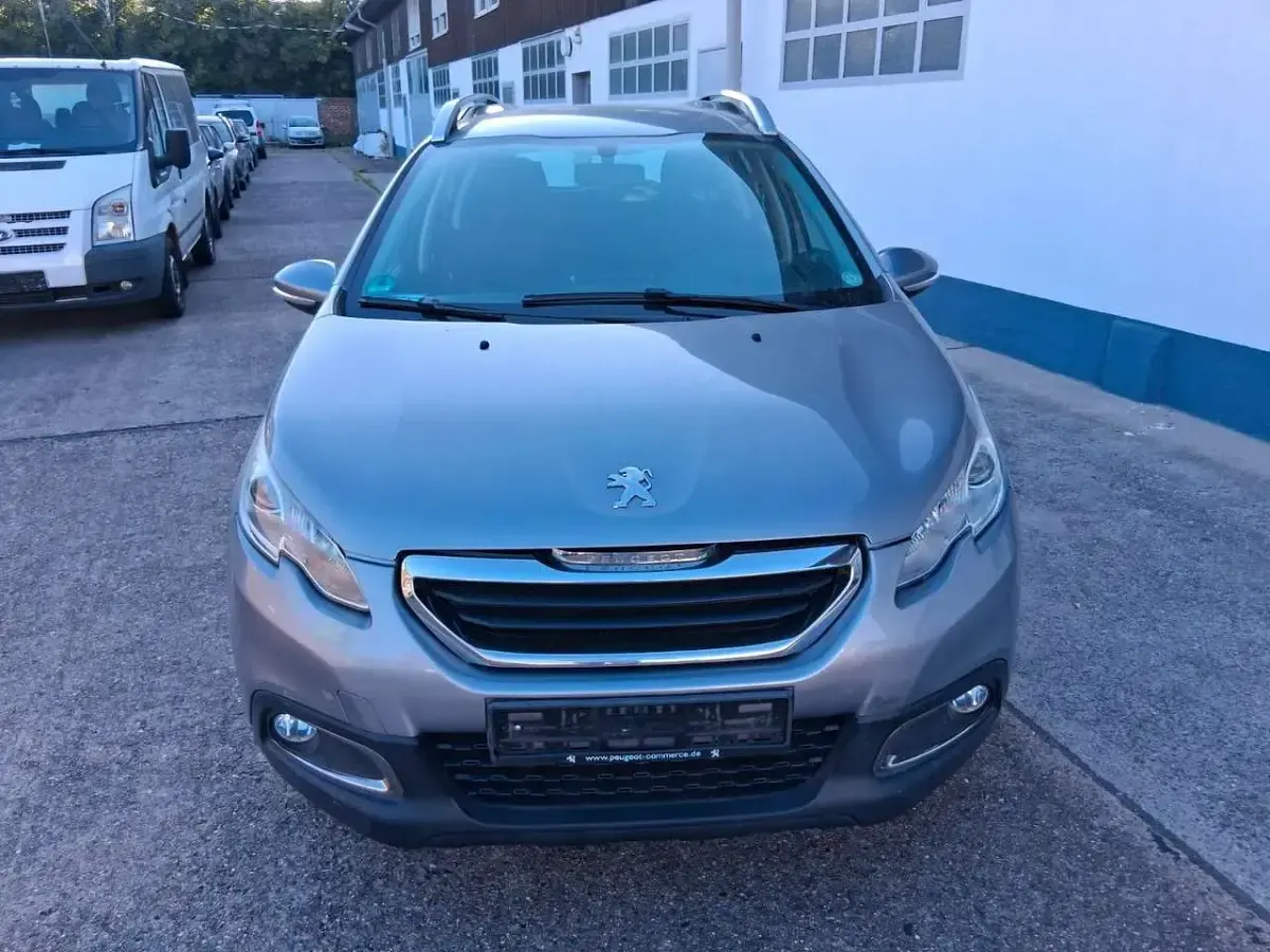 Gebraucht Peugeot 2008 Active 82 PS (60 kW) 2013 Grau SUV
