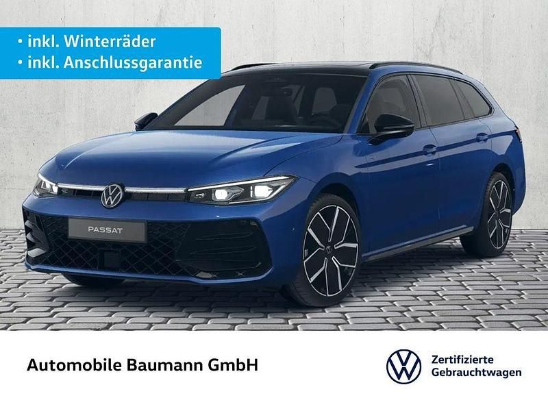 Gebraucht VW Passat R-line 150 PS (110 kW) 2024 Reef blue metallic Kombi