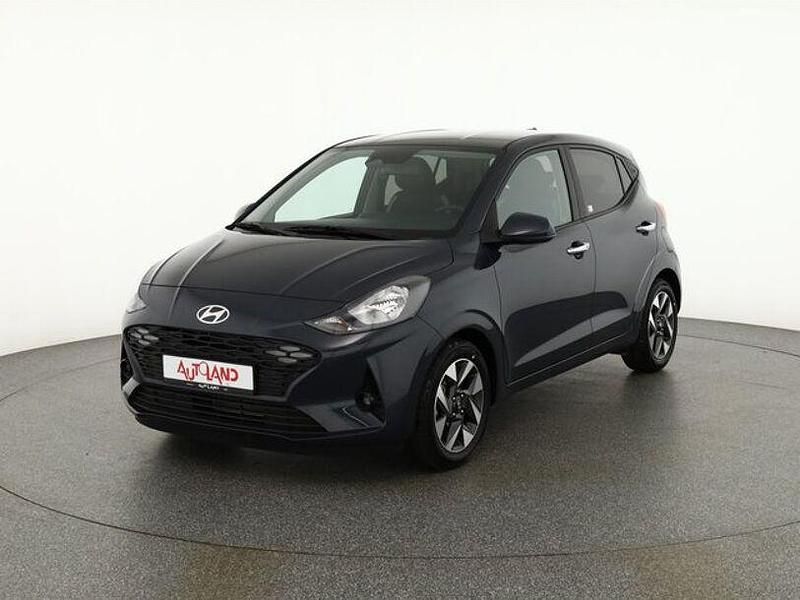 Neu Hyundai i10 79 PS (58 kW) 2025 Grau Kleinwagen
