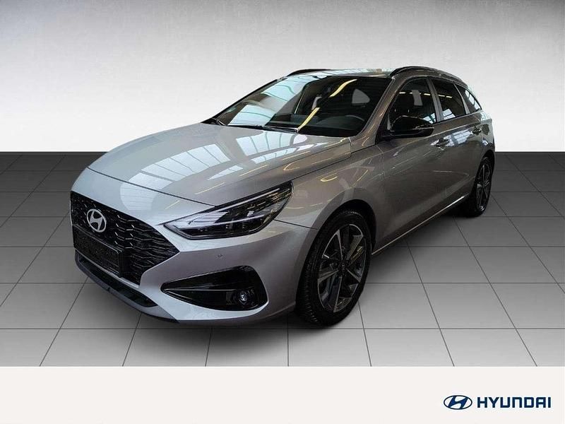 Gebraucht Hyundai i30 Advantage 101 PS (74 kW) 2025 Shimmering silver Kombi