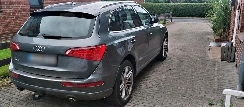 Second-hand Audi Q5 S-line plus 239 CP (175 kW) 2011 Gri SUV