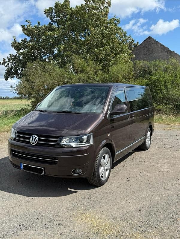 Braun Gebraucht 2011 VW T5 Van | 15.800 € (Guter Preis) - Bild 1/4