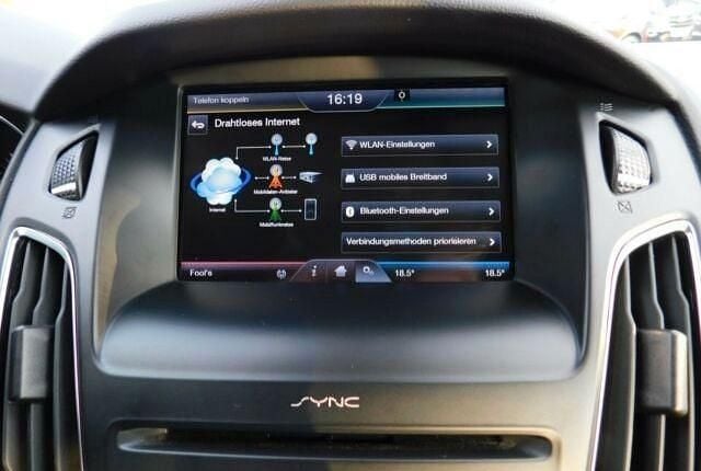 Gebraucht Ford Focus Sport 150 PS (110 kW) 2016 Blau Limousine