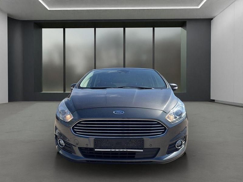 Gebraucht Ford S-MAX Business Edition 179 PS (131 kW) 2017 Grau Van / Kleinbus