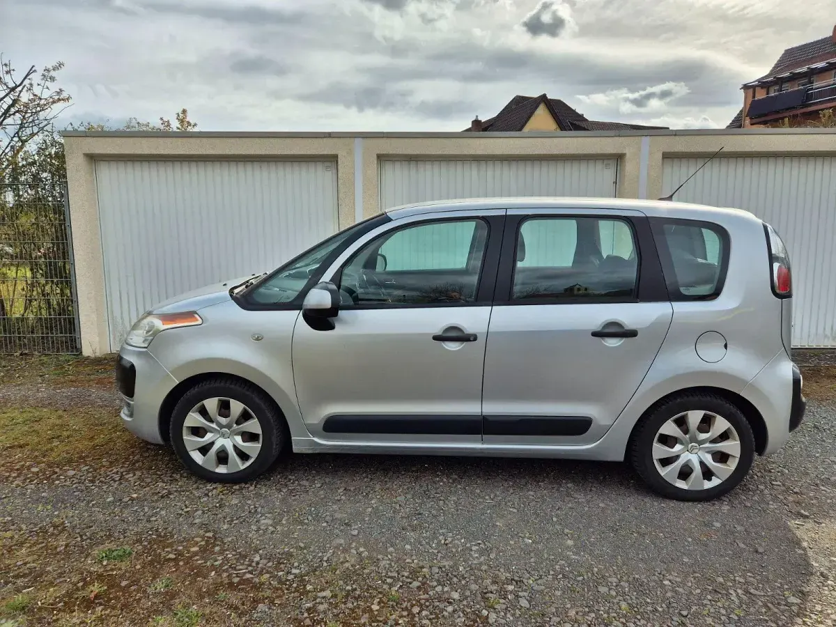 Usado Citroën C3 120 CV (88 kW) 2009 Plateado Monovolumen