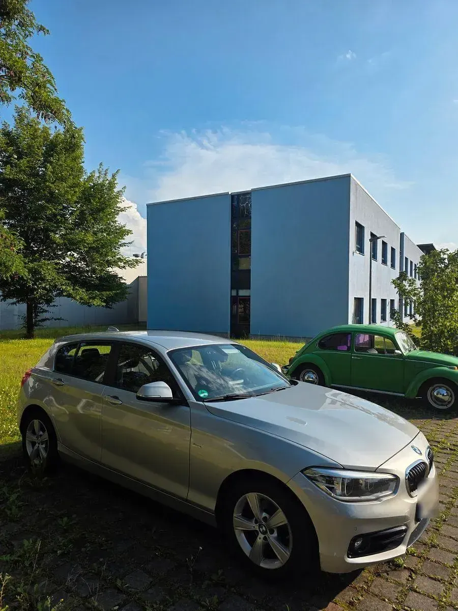 Gebraucht BMW 118 Sport Line 150 PS (110 kW) 2017 Grau Limousine