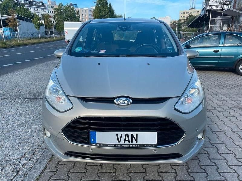 Gebraucht Ford B-MAX Titanium 101 PS (74 kW) 2013 Tectonic silver Van / Kleinbus