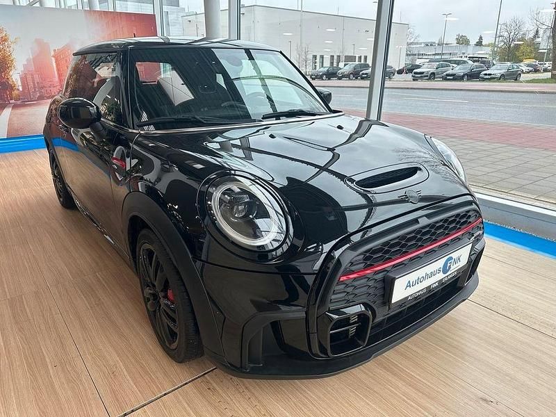 Usado Mini John Cooper Works 231 HP (169 kW) 2022 Preto Citadino