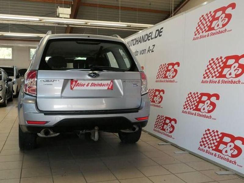 Gebraucht Subaru Forester Comfort 147 PS (108 kW) 2012 Silber SUV