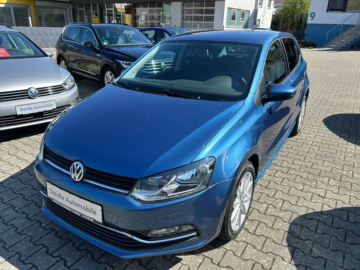 Gebraucht VW Polo Highline 90 PS (66 kW) 2017 Blau Kleinwagen