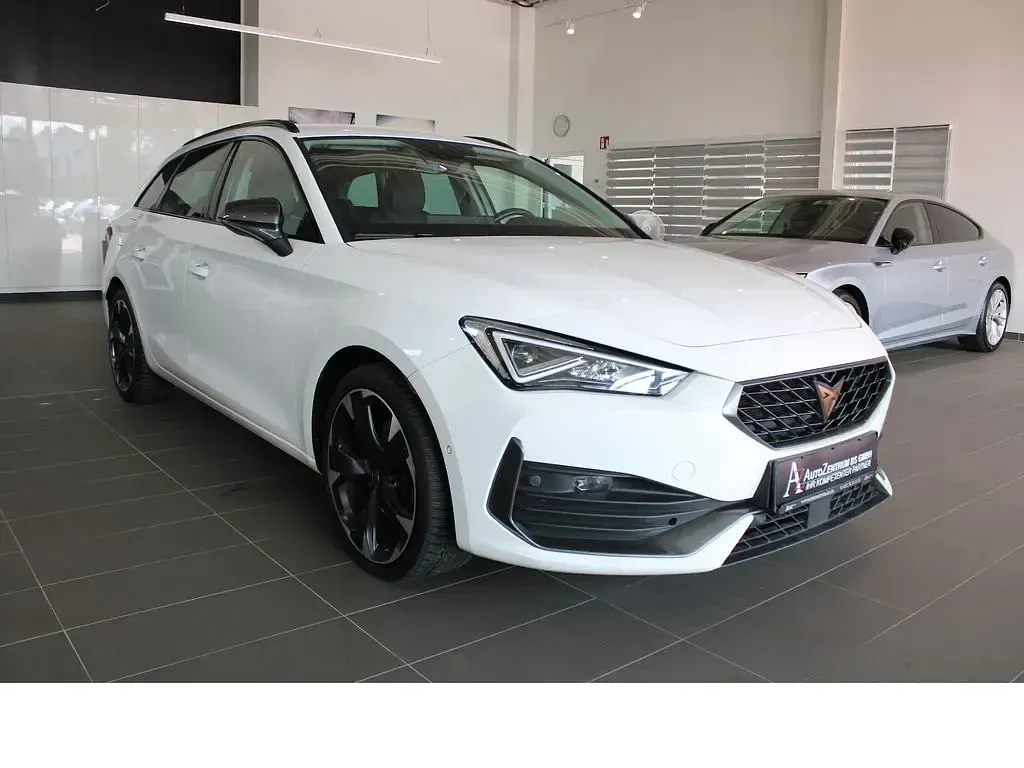 Usata Cupra Leon 150 CV (110 kW) 2024 Bianco Berlina