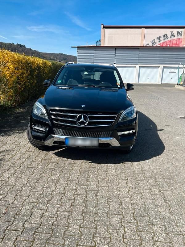 Gebraucht Mercedes ML350 306 PS (225 kW) 2012 Schwarz SUV
