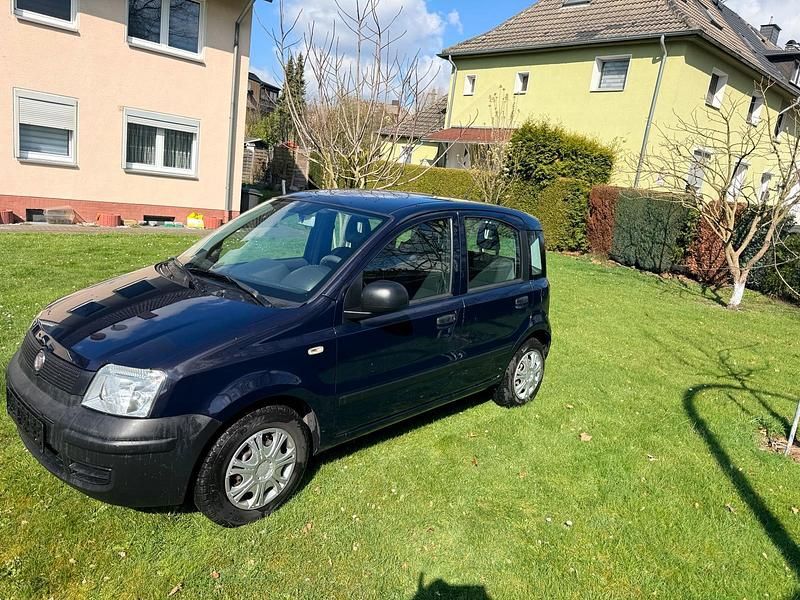 Gebraucht Fiat Panda 60 PS (44 kW) 2010 Blau Kleinwagen
