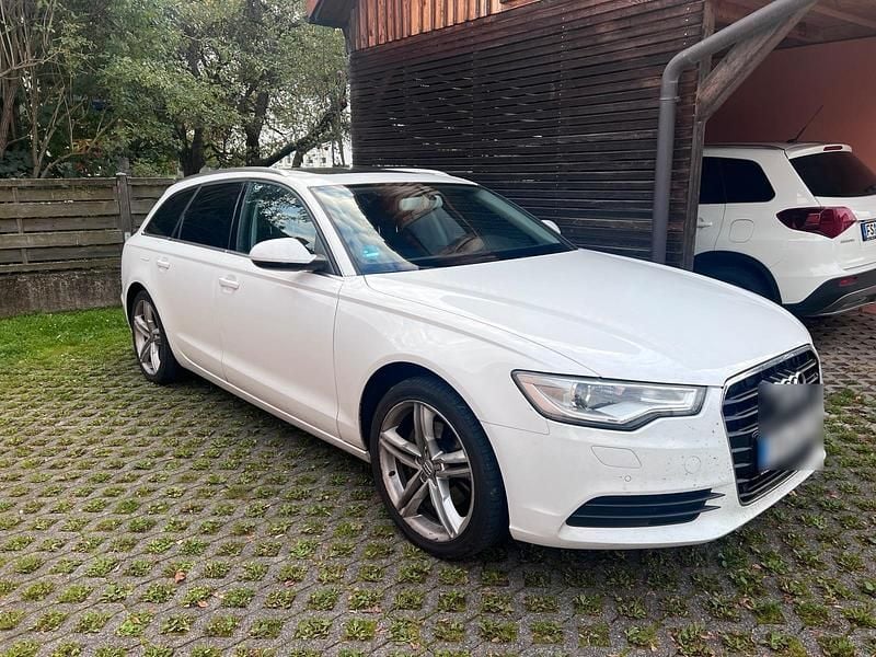Gebraucht Audi A6 177 PS (130 kW) 2012 Weiß Kombi