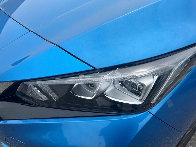 Gebraucht Nissan Leaf Tekna 110 kW (150 PS) 2021 Blau Kleinwagen
