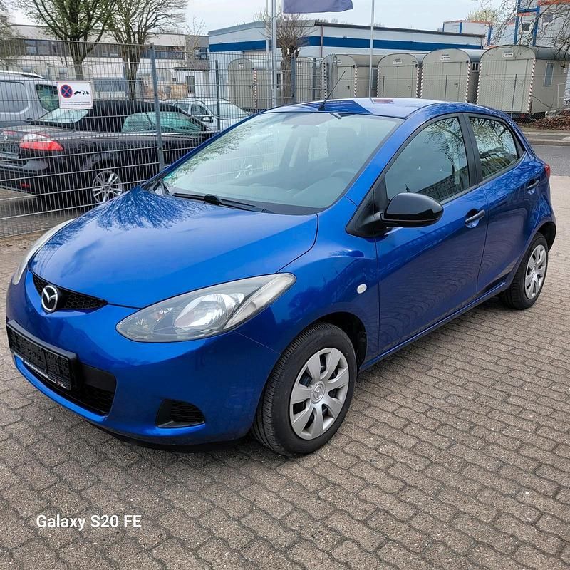 Usata Mazda 2 75 CV (55 kW) 2009 Blu Utilitaria
