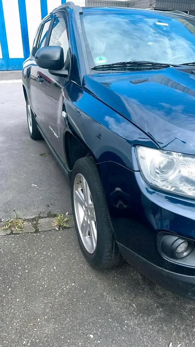 Gebraucht Jeep Compass 163 PS (119 kW) 2013 Blau SUV