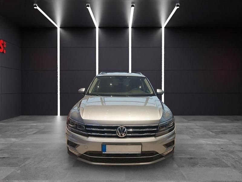 Gebraucht VW Tiguan Allspace Highline 150 PS (110 kW) 2021 Silber SUV