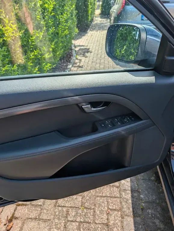 Gebraucht Volvo XC70 Summum 220 PS (161 kW) 2016 Blau Kombi