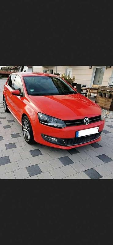 Rot Gebraucht 2009 VW Polo Comfortline Limousine | 2.250 € (Superpreis) - Bild 1/4