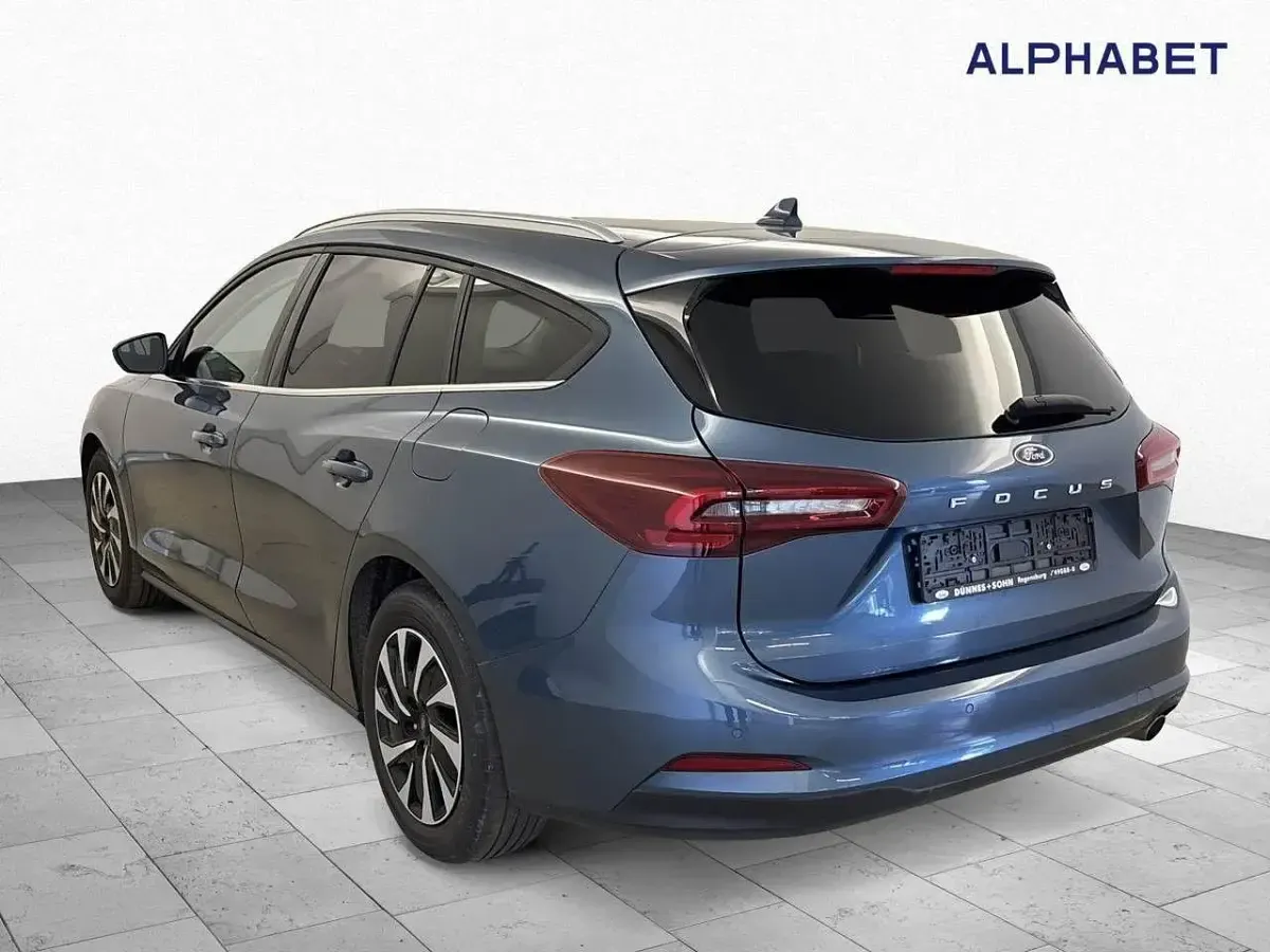 Gebraucht Ford Focus Titanium 116 PS (85 kW) 2023 Blau Kombi