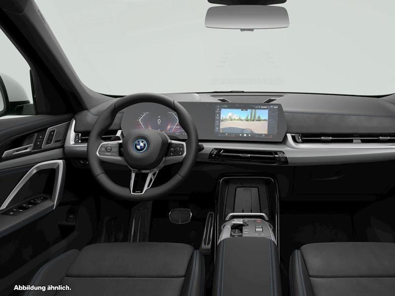 Gebraucht BMW iX1 M Sport 225 kW (306 PS) 2025 Weiß SUV