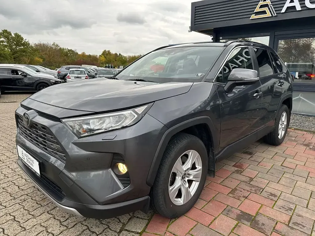 Gebraucht Toyota RAV4 Comfort 175 PS (128 kW) 2019 Grau SUV
