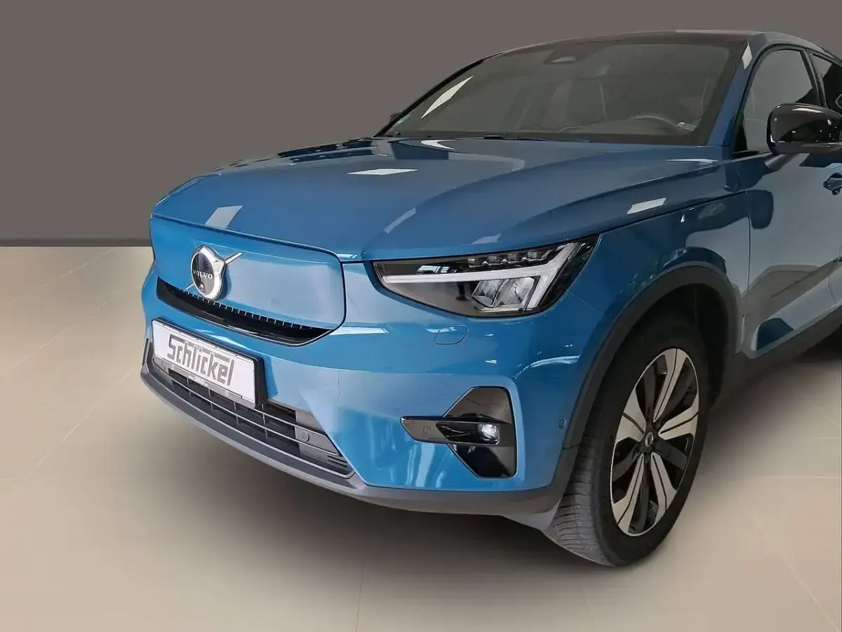 Gebraucht Volvo C40 Ultimate 169 kW (231 PS) 2023 Fjord blue / metallic SUV