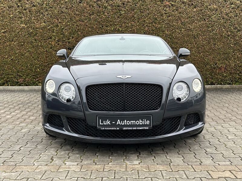 Grau Gebraucht 2013 Bentley Continental GT Mulliner Coupé | 52.500 € - Bild 1/4