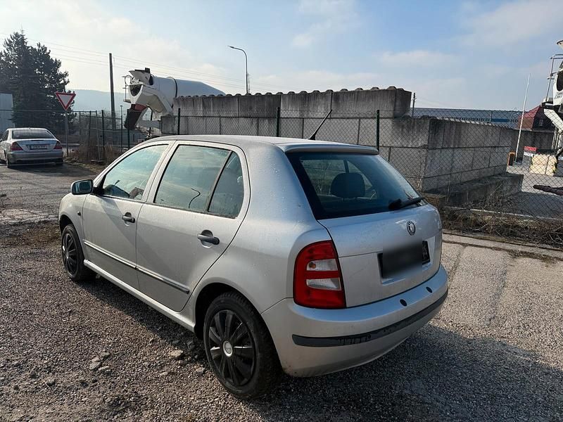 Gebraucht Skoda Fabia 75 PS (55 kW) 2002 Silber Kleinwagen