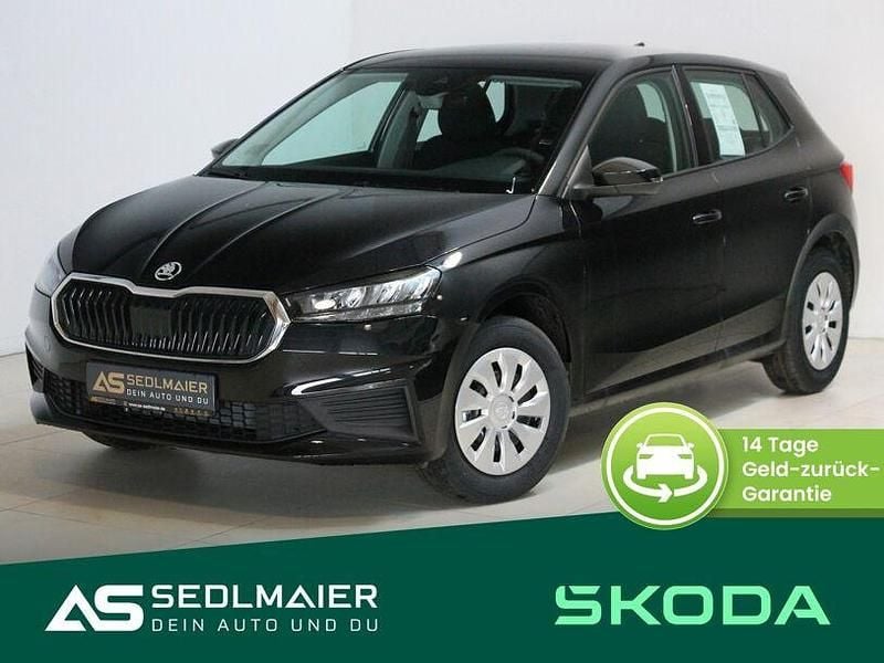 Schwarzmagic perleffekt schwarzmagic perleffekt Gebraucht 2023 Skoda Fabia Ambition Kleinwagen | 16.900 € (Fairer Preis) - Bild 1/4