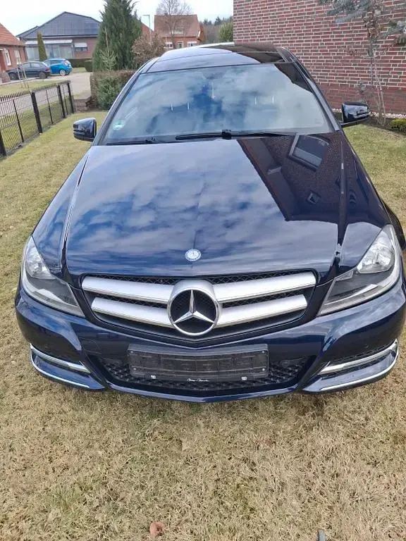 Gebraucht Mercedes 220 170 PS (125 kW) 2012 Blau Coupé