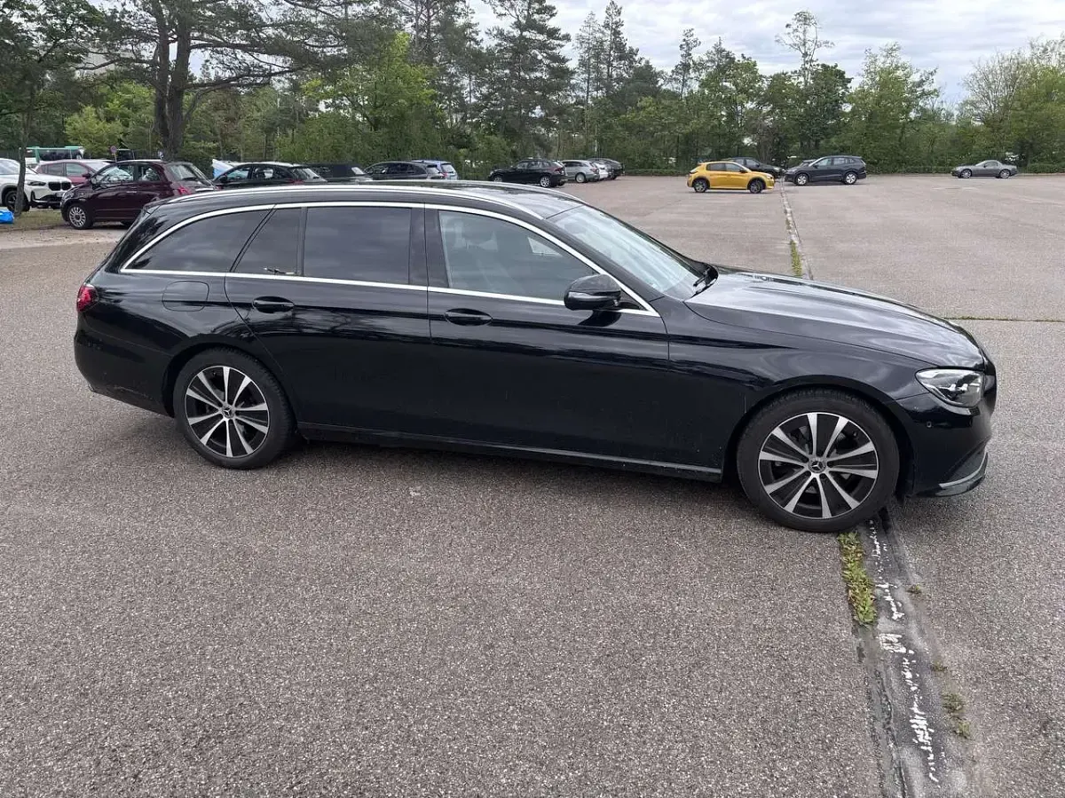 Gebraucht Mercedes E200 Avantgarde 197 PS (144 kW) 2020 Kombi